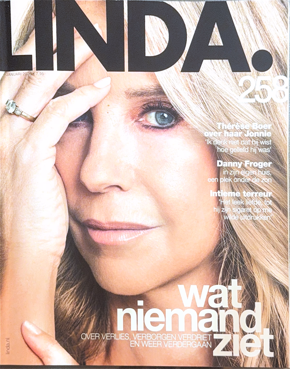 LINDA. magazine cover